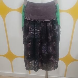 Chic A-Line Skirt in Green and Black Size 46 EU